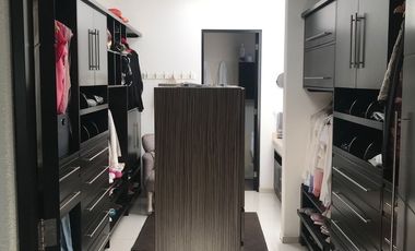 VENTA CASA LOMA DE VALLESCONDIDO AMUEBLADA