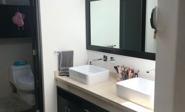 VENTA CASA LOMA DE VALLESCONDIDO AMUEBLADA