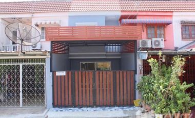 2 Bedroom Townhouse for sale at Rungnapha Village Ramkhamhaeng 194