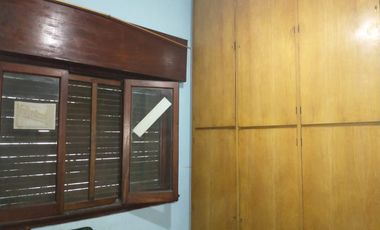 Casa para 2 Familias en venta en Villa Dominico