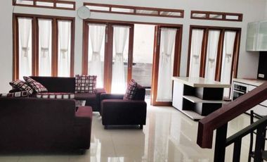 Di Sewakan Rumah Siap Huni Full Furnished 6 Kamar di Setra Duta Bandung