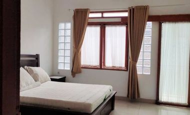 Di Sewakan Rumah Siap Huni Full Furnished 6 Kamar di Setra Duta Bandung