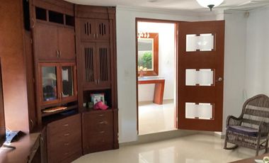 casa en arriendo/venta en la cumbre. Cod V10118