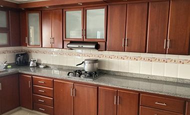 casa en arriendo/venta en la cumbre. Cod V10118