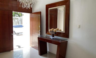 casa en arriendo/venta en la cumbre. Cod V10118