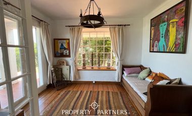 Casa  con espectacular vista al mar