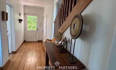 Casa  con espectacular vista al mar