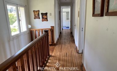 Casa  con espectacular vista al mar