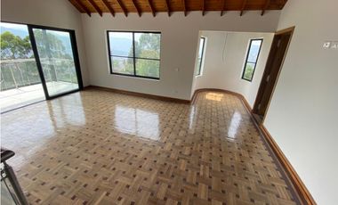 Casa Envigado en Arriendo Sector La Mina