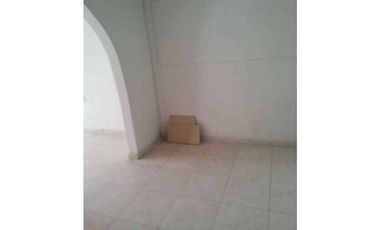 VENTA DE CASA EN BARRIO LA RIVERA, MONTERA