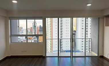 apartamento en arriendo en el centro. Cod A124224