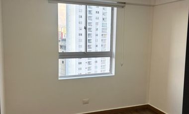 apartamento en arriendo en el centro. Cod A124224