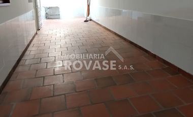 edificio en venta en lleras restrepo. Cod V103000