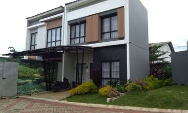 Rumah minimalis 2 lantai siap huni lokasi strategis diParung,Bogor