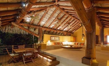Venta de espectacular casa de playa en Ixtapa, Zihuatanejo