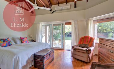 PUNTA CHICA - Casa con Gran Jardín y Pileta - 5Dor - A una cuadra Estación Marina Nueva - Tren de la Costa