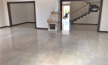 PR11733. SE RENTA CASA EN LOMA EL ESCOBERO / ENVIGADO.