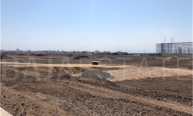 TERRENO EN VENTA EN ROSARITO A UN COSTADO DEL CENTRO DE CONVENCIONES