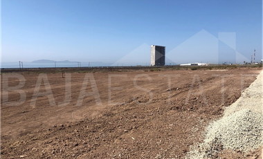 TERRENO EN VENTA EN ROSARITO A UN COSTADO DEL CENTRO DE CONVENCIONES