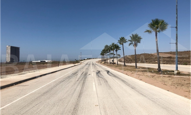 TERRENO EN VENTA EN ROSARITO A UN COSTADO DEL CENTRO DE CONVENCIONES