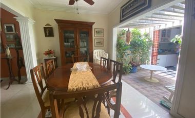 Casa de un piso en barrio residencial en Santa Marta