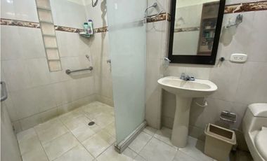 Casa de un piso en barrio residencial en Santa Marta