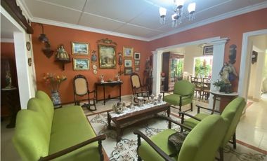 Casa de un piso en barrio residencial en Santa Marta