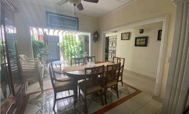 Casa de un piso en barrio residencial en Santa Marta