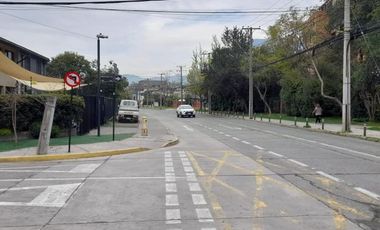 Av. Vitacura/Lo Arcaya - Local Comercial - Venta