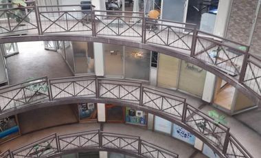 Av. Vitacura/Lo Arcaya - Local Comercial - Venta