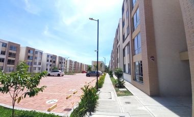apartamento en arriendo en c.r escarlata piso 3 sin ascensor. Cod A13848