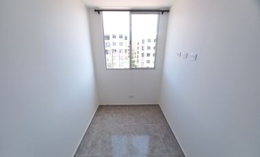 apartamento en arriendo en c.r escarlata piso 3 sin ascensor. Cod A13848