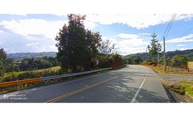 Lote en el Alto de palmas de 31.090 M2 con licencia múltiple