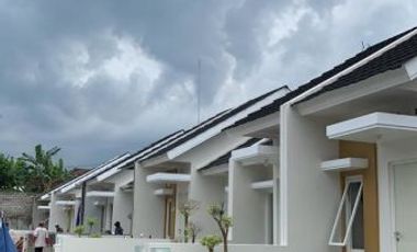 RUMAH TERLARIS HARGA PALING MURAH DI PRAMBANAN