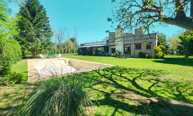 Casa de 3 dormitorios con gran jardín en Ibarlucea