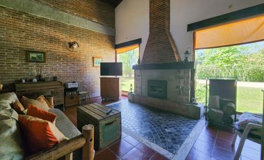 Casa de 3 dormitorios con gran jardín en Ibarlucea