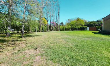 Casa de 3 dormitorios con gran jardín en Ibarlucea