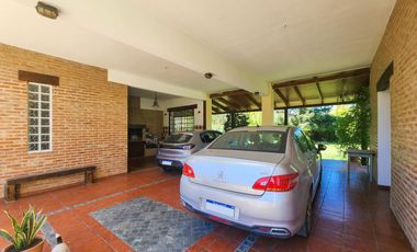 Casa de 3 dormitorios con gran jardín en Ibarlucea