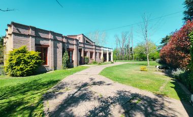 Casa de 3 dormitorios con gran jardín en Ibarlucea