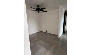 APARTAMENTO EN ALQUILER EN EL BOSQUE 3REC