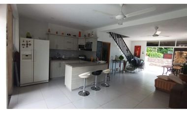 HERMOSA CASA EN UNIDAD CERRADA EN SAN JERONIMO