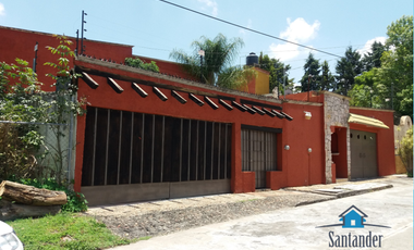 Casa amueblada en venta en Lomas de Santa Maria $12,500,000