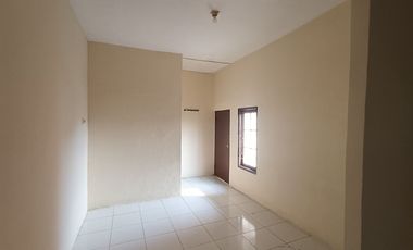 Rumah LB 120 SHM 15 Menit ke Lagoon Avenue Mall Bekasi J-34879