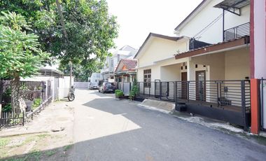 Rumah LB 120 SHM 15 Menit ke Lagoon Avenue Mall Bekasi J-34879