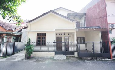 Rumah LB 120 SHM 15 Menit ke Lagoon Avenue Mall Bekasi J-34879