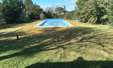 Casa Quinta 4 dorm lote 1600 m2 Exaltac de la Cruz