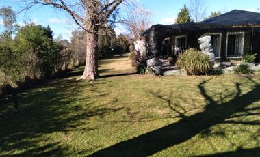 Casa Quinta 4 dorm lote 1600 m2 Exaltac de la Cruz