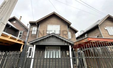 Se vende casa sector residencial, Los Ángeles