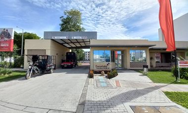 apartamento en arriendo en c.r escarlata piso 2 sin ascensor. Cod A13717