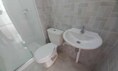 apartamento en arriendo en c.r escarlata piso 2 sin ascensor. Cod A13717